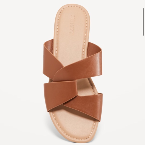 NWT OLD NAVY Faux-Leather Link Strap Sandals Color: Cognac Brown - Picture 2 of 5